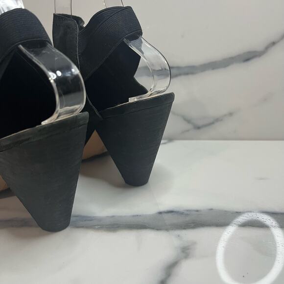 Vince Camuto | Women's Minimalist Black Nubuck Leather Edora Booties Sz 8.5 - Picture 5 of 8